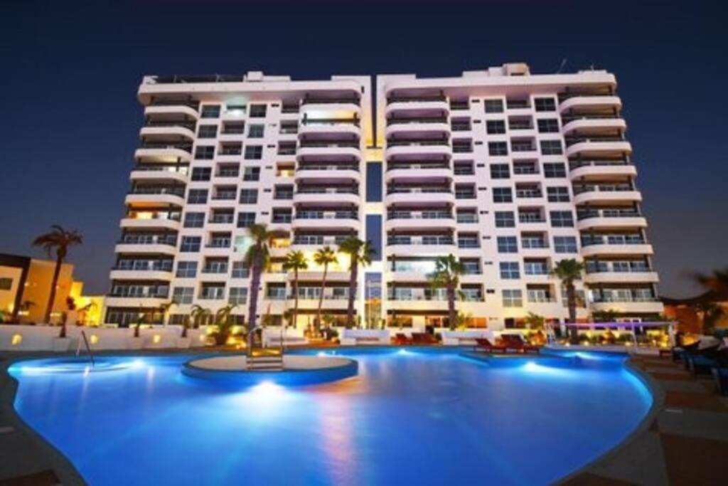 Condo En Torres Cantera De 2 Recamaras 2 1/2 Banos ラパス エクステリア 写真