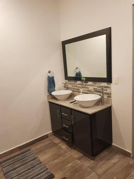 Condo En Torres Cantera De 2 Recamaras 2 1/2 Banos ラパス エクステリア 写真